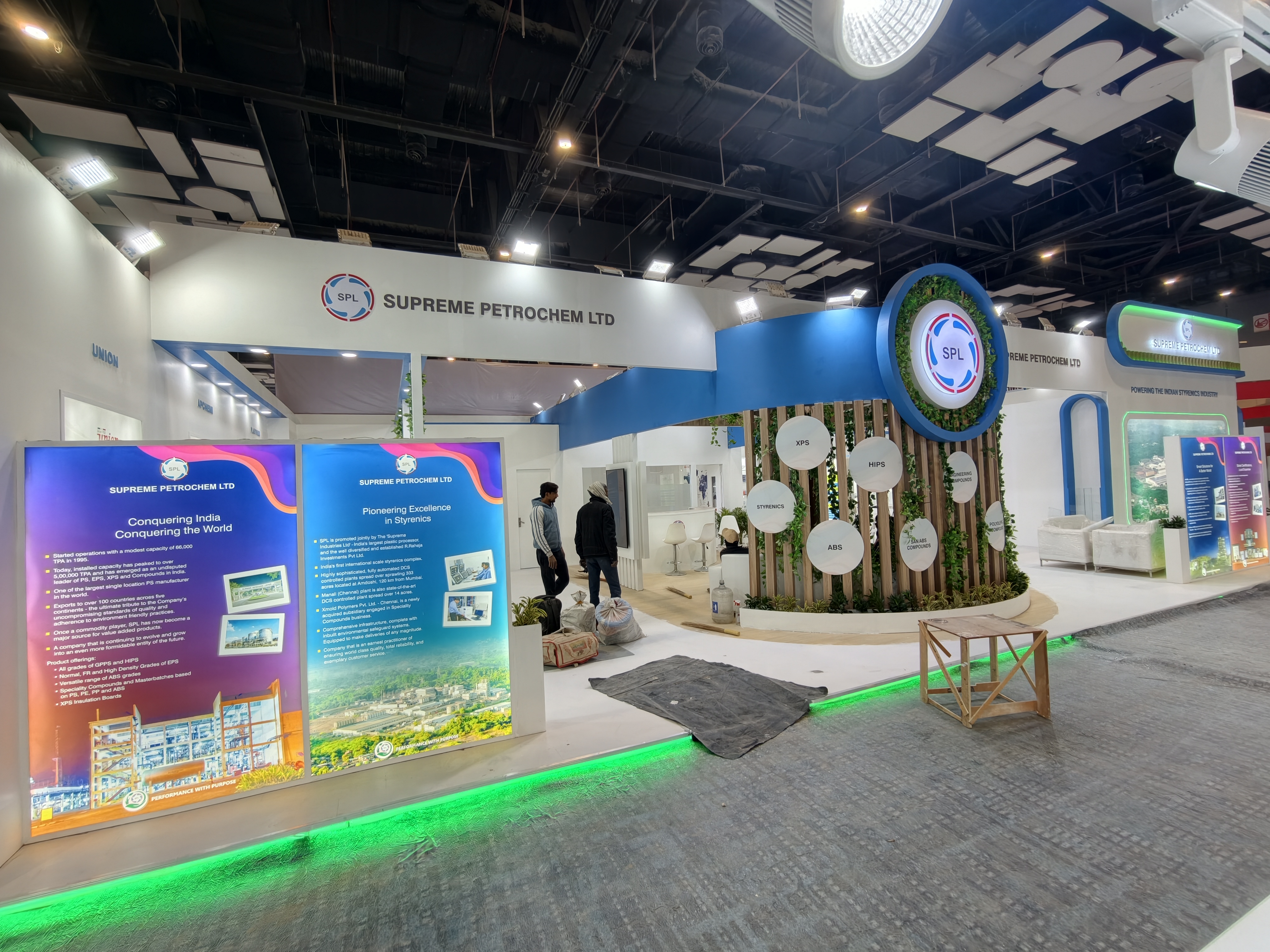 Supreme Petrochemicals 220 Sqm open concept booth